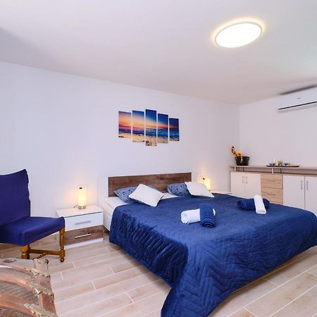 Apartment Kaleta Sveti Jakov Экстерьер фото